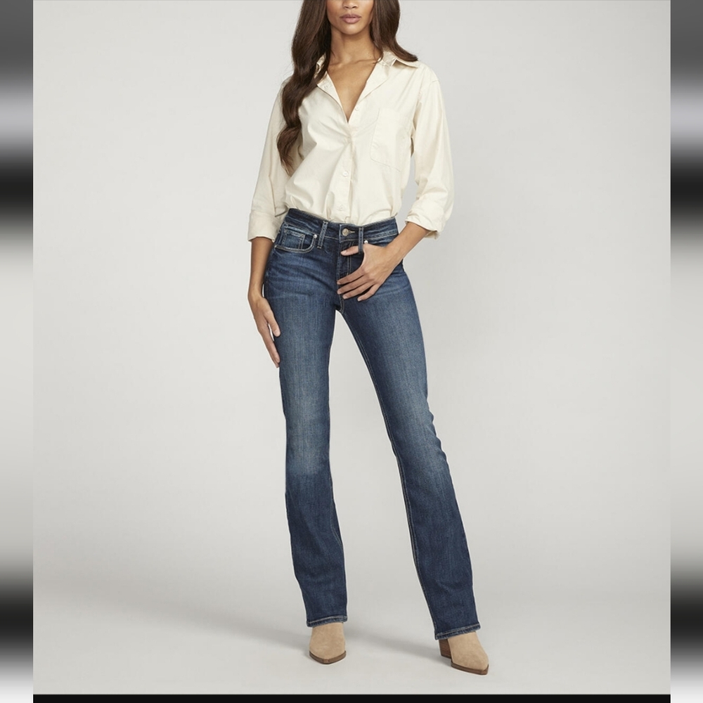 Silver Suki Slim Boot Jeans Size 30 Medium Wash